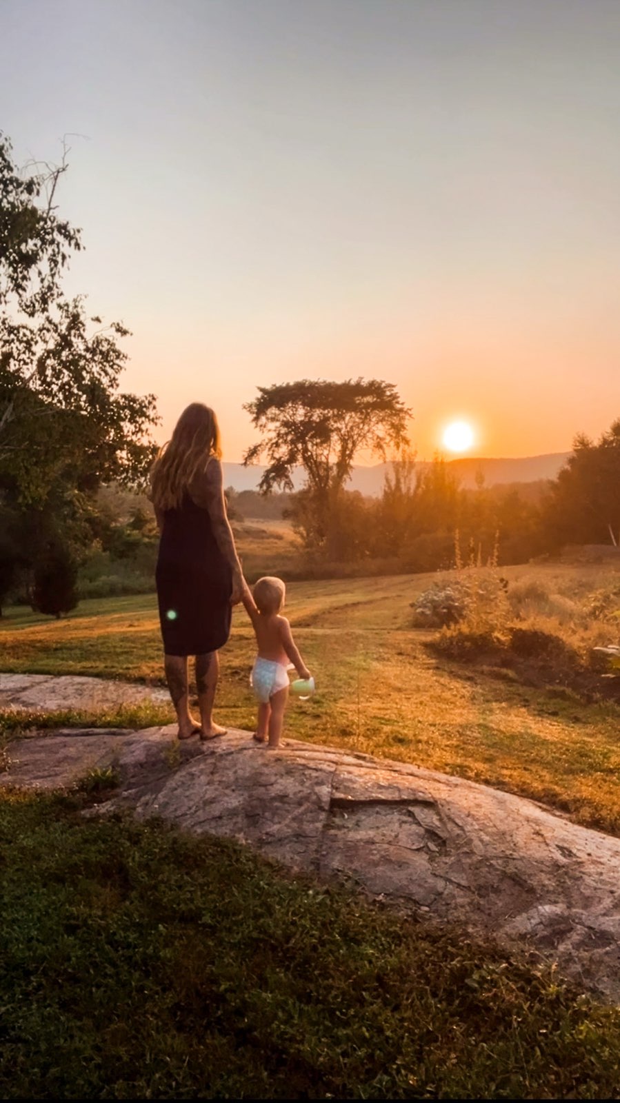 Jennie_and_Mave_sun_rise